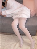 森萝财团萝莉丝足写真 X-012 白丝白毛衣(21)