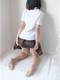 森萝财团萝莉丝足写真 X-013 肉丝妹妹的白船袜(98)