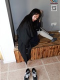 物恋传媒 No.001 清纯系大一女生的vans与棉袜(95)