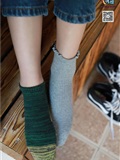 物恋传媒 No.001 清纯系大一女生的vans与棉袜2(129)