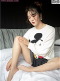 MSLASS梦丝女神 2019-11-12 Vol.068 雨晨 白卫衣下的丝袜(35)