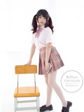 森萝财团萝莉丝足写真 無料-001 JK格子裙(7)