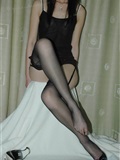 吊带黑丝袜 波斯猫美女vip套图打包下载(35)