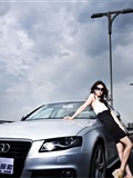 一组美艳的美女车模 名车模特套图(32)