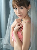 90后美女美半裸内衣婚纱巨幅写真(6)