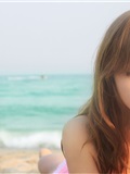 90后氧气女生裴紫绮沙滩比尼写真　北京美女艺人高清写真(14)